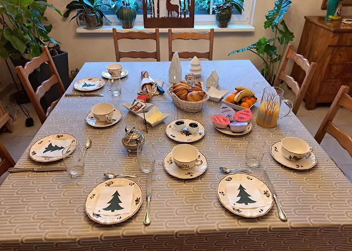 Familiale Privee Proche Du Parlement Europeen De