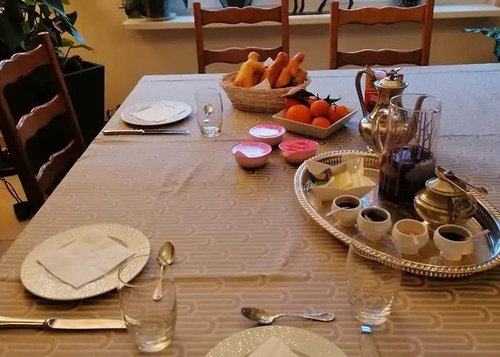 Familiale Privee Proche Du Parlement Europeen De Bed & Breakfast Straatsburg